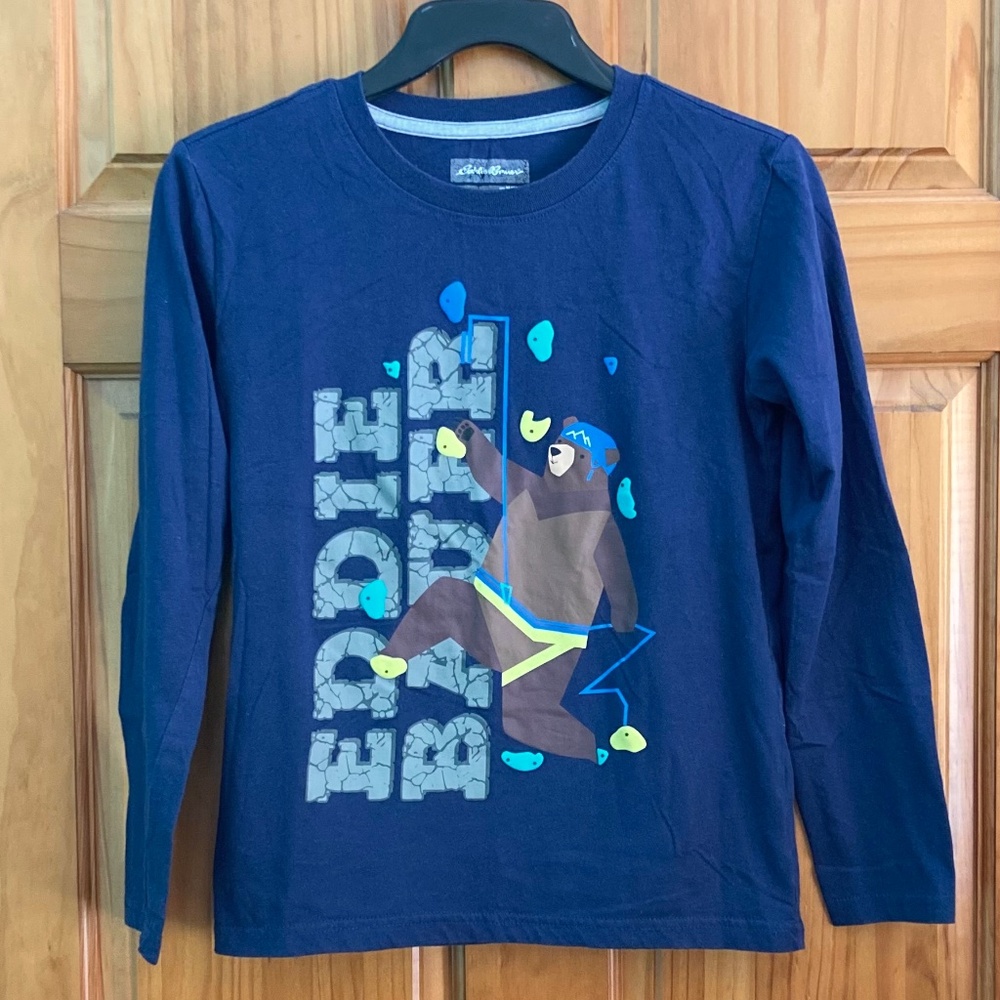 Boys size medium 10-12 navy blue Eddie Bauer shirt with bear on climbing wall